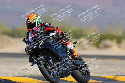 media/Nov-05-2022-SoCal Trackdays (Sat) [[f8d9b725ab]]/Turn 5 (940am)/